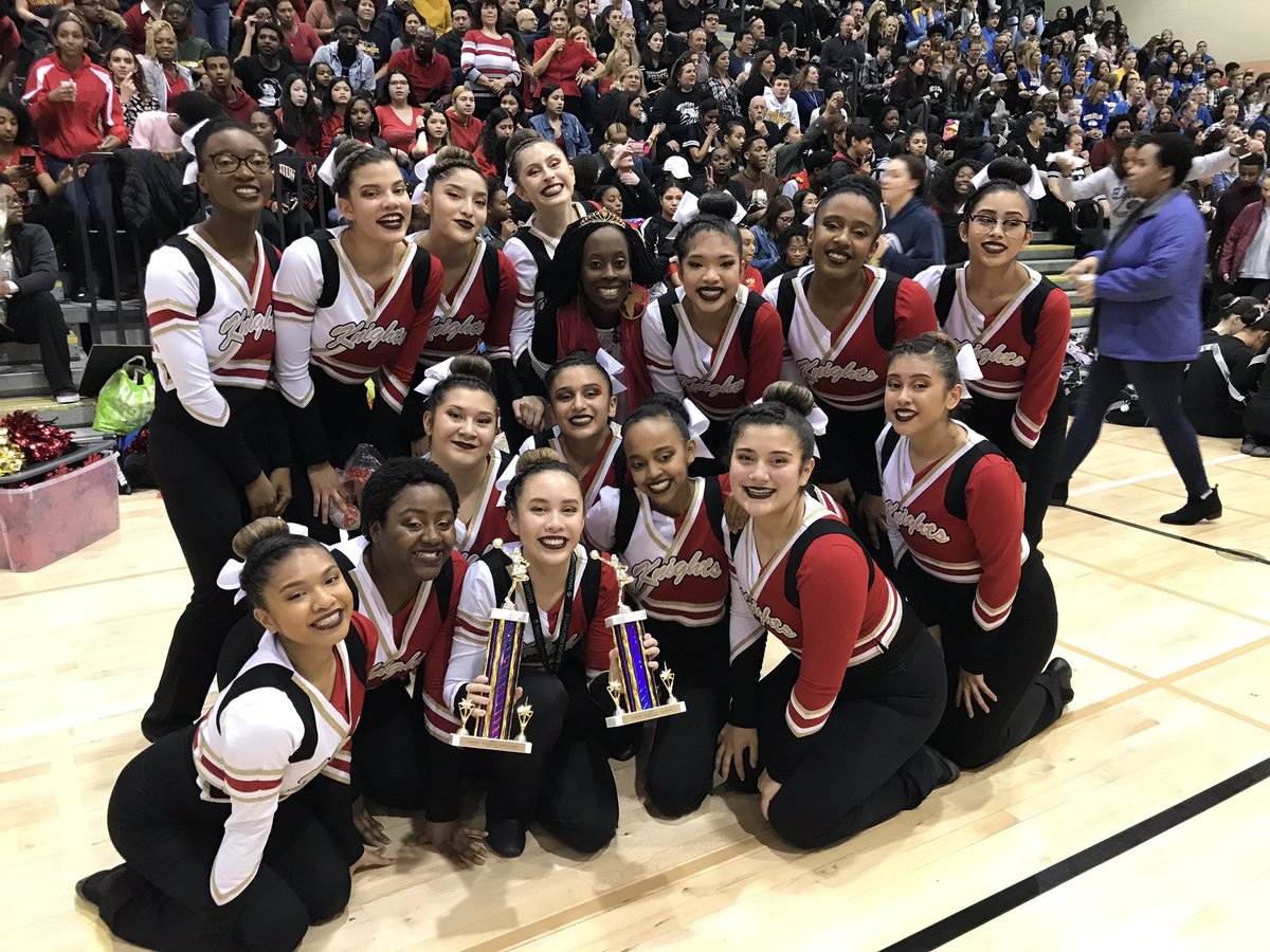 Wheaton Poms tweet media