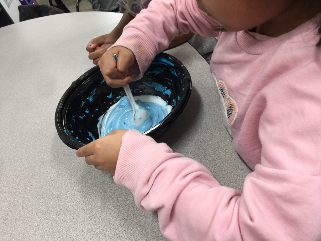 mrsluchak's tweet photo. I loved going to @MissSirrieh class for her how-to celebration. Her students were so engaged making slime and writing about it! Thanks for inviting me! #BeAHooverHero #CFISDspirit @HooverCFISD @CyFairISD @CFISDPK1 https://t.co/8YONj5PTlU