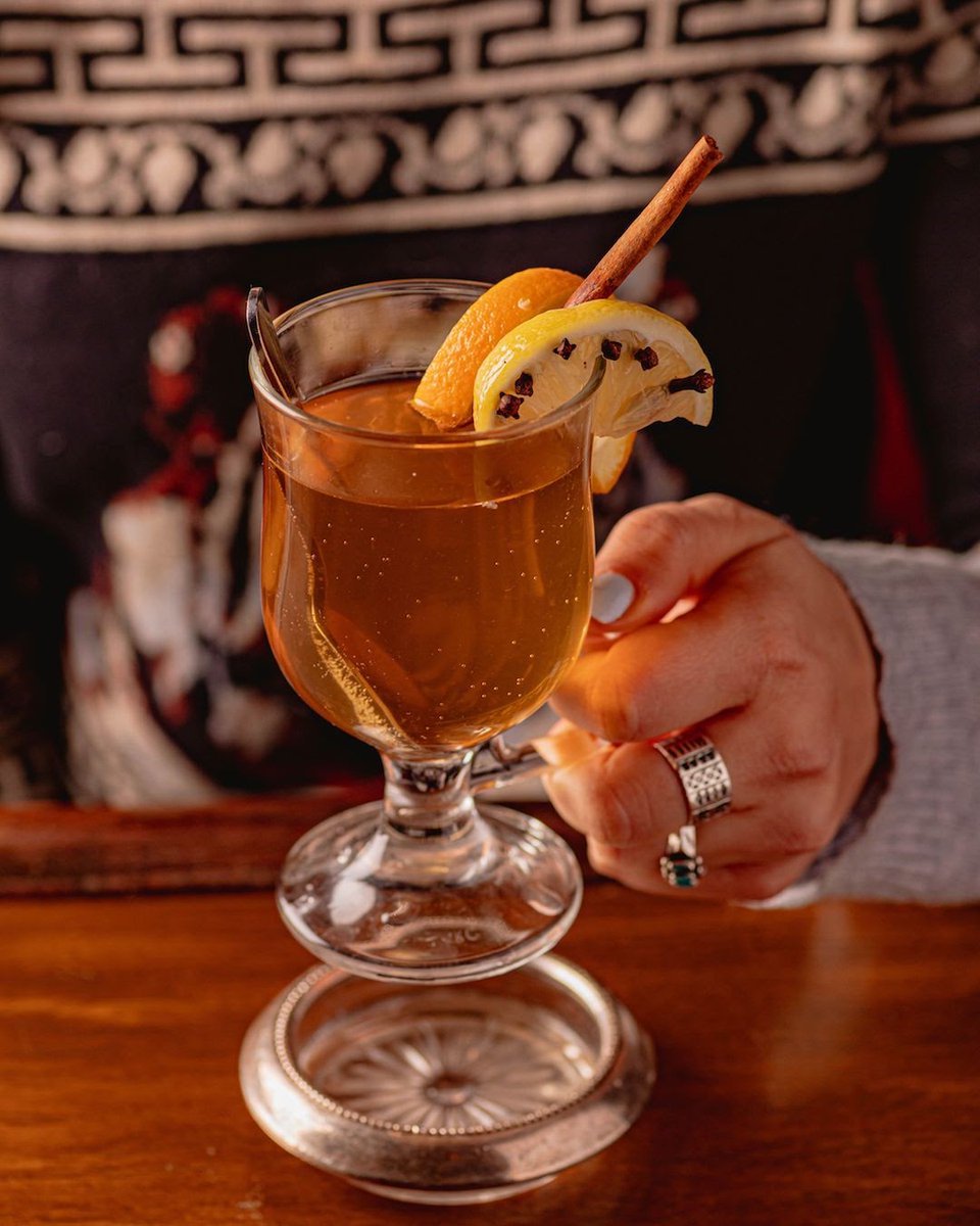 Sit, sip, and mingle for a while. The weekend has just begun! We are open daily until 4am.