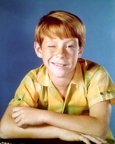 Happy birthday to American actor, musician and fandom personality Bill Mumy, born February 1, 1954. 