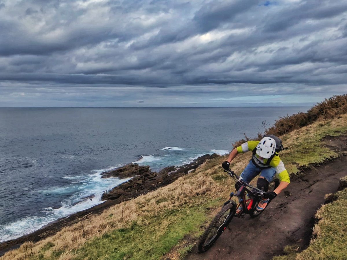 borjavaldes's tweet photo. Back to the #basque #coast to enjoy our #Orbea Occams and for share part of our trails with Deniz from #canada and Jordan from #USA.
Thanks for coming guys!
.
Pic 📸 thanks to Deniz.
.
#Orbea #BasqueMTB #Shimano
.
#Suunto #Jeanstrack
.
https://t.co/ath7u0ANPo https://t.co/qHBTCDWHKU