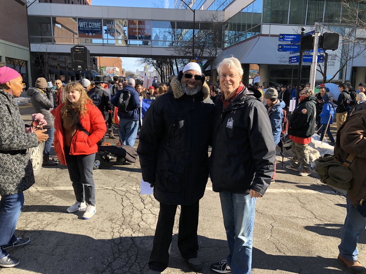 cowniefordsm's tweet photo. The Climate Crisis needs to be addressed and it needs to be addressed NOW. Today we marched to ensure that the media is paying attention. #climatecrisisparade https://t.co/AiZAar0jJn