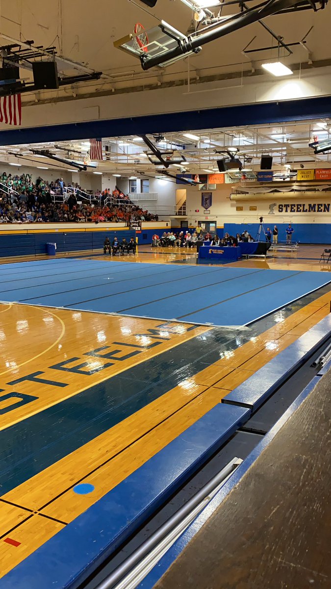 Goodluck to <a href="/Cats_Cheer/">PCHS Cheer</a> as they are about to perform at IHSA Sectional