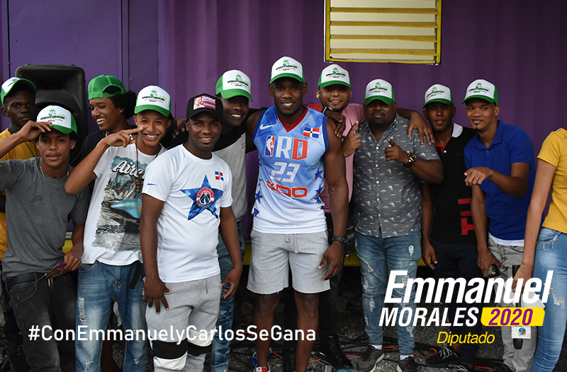 emmanuelmsdn's tweet photo. Con una sonrisa se demuestra el triunfo que tendremos en febrero y mayo, hoy todos juntos gritaremos a una voz (Carlos Ta´Ganao´). #ConEmmanuelyCarlosSeGana https://t.co/Vy48Co3NEd