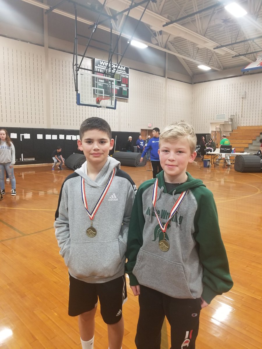 DixScience1's tweet photo. Nearly 100 percent of the McGee wrestlers walked away with a medal in the Windham Invitational. 
@cormack_mcgee @principal_urso @WeAreMcGee https://t.co/CDO5nVFERi
