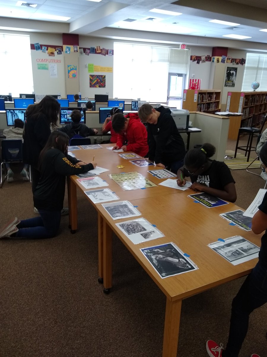 dmoitzheim's tweet photo. 8th graders doing a Holocaust rotational activity! #thisIsNorthside #GoPublic #BriscoeMiddleSchool #BriscoeELA https://t.co/F84BOWn5lM