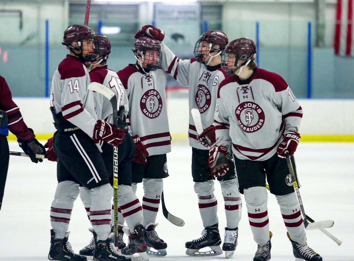 amm703's tweet photo. @SJCIHockey @SJCIAthletics Hockey photos vs Orchard Park  #GoJoes #Brotherhood https://t.co/p349lXR9CB