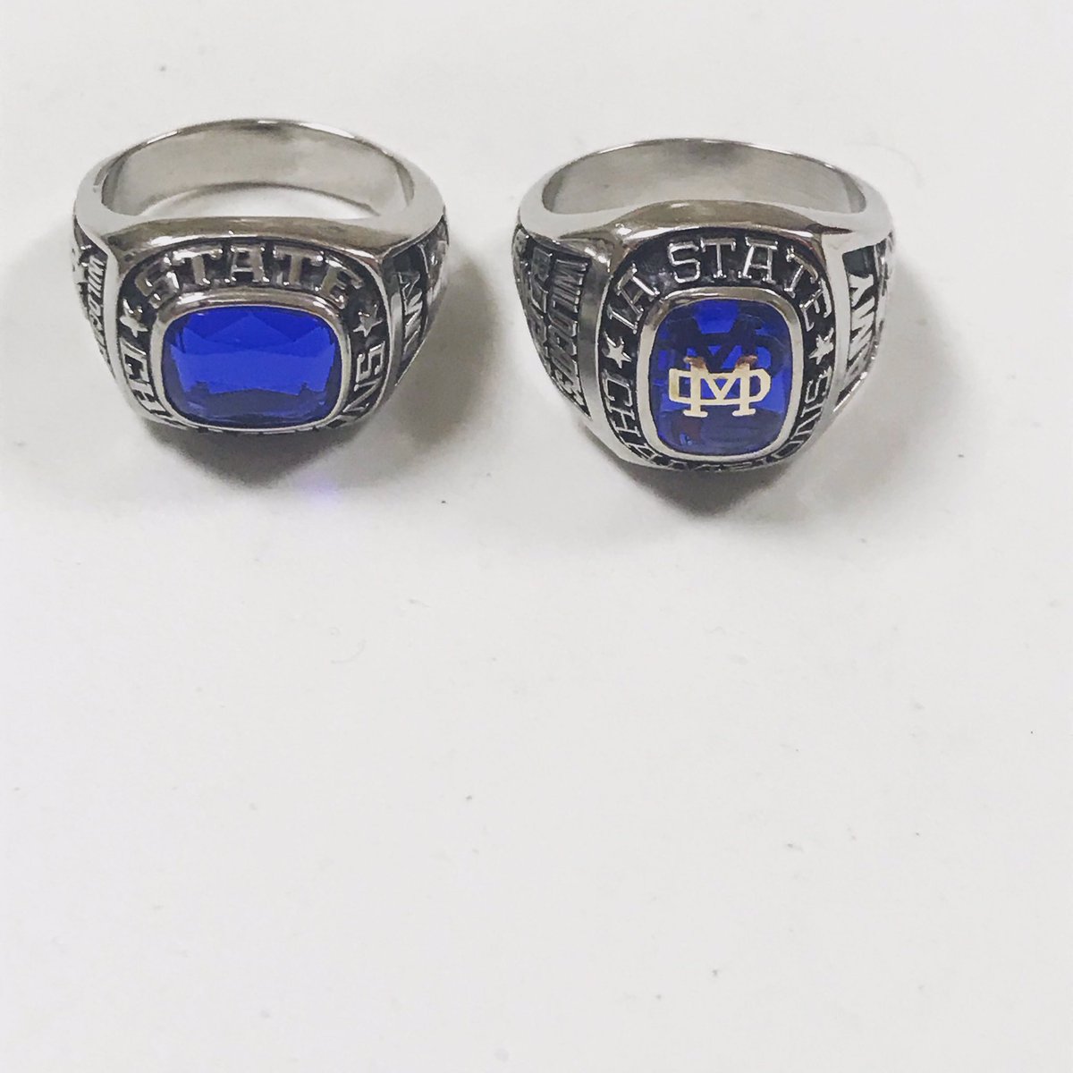 MDSoccerGirls's tweet photo. Hmmm what will #3 look like? Stay tuned we get them tonight! https://t.co/7kDtwx3Ixh