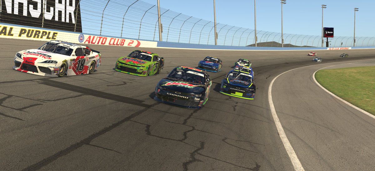 FlatoutiRacing's tweet photo. We are currently recruiting. Looking for clean, competitive drivers. We average around 20 cars a week. Great group of guys with great attitudes! Come join us for some racing! 🏁

Wednesday night: 
Practice: 8:30est-9:00est  
Qualifying: 9:00est-9:05est 
Race: 9:05est https://t.co/fXPBgFWbqb