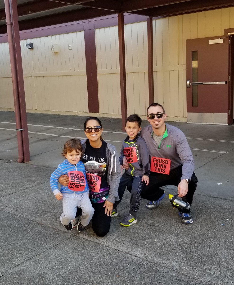 Brianne Garfield (@garfield_1317) on Twitter photo A little fun run with the family to get this weekend started!! #FSUSDRunsThis
#FairviewPanther A little fun run with the family to get this weekend started!! #FSUSDRunsThis
#FairviewPanther