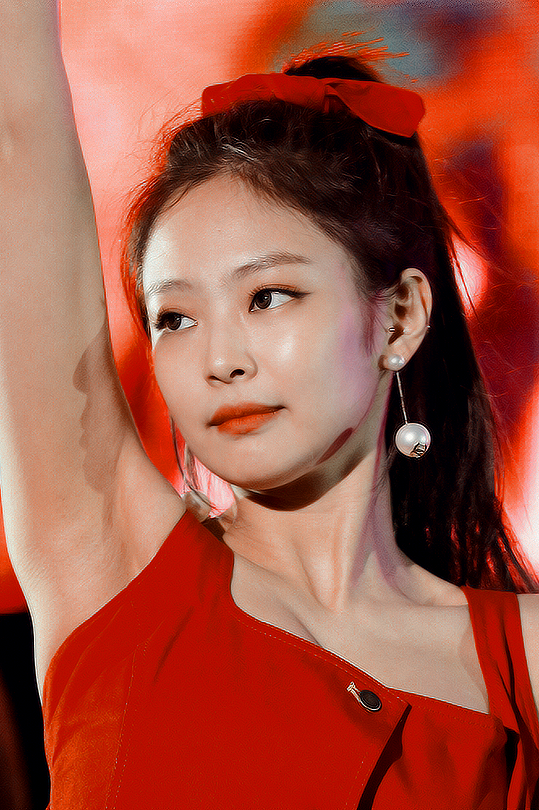 k_armpit's tweet photo. #blackpink
#jennie
#jenniekim
#armpit
#kpoparmpit https://t.co/t8TwxoL2hx