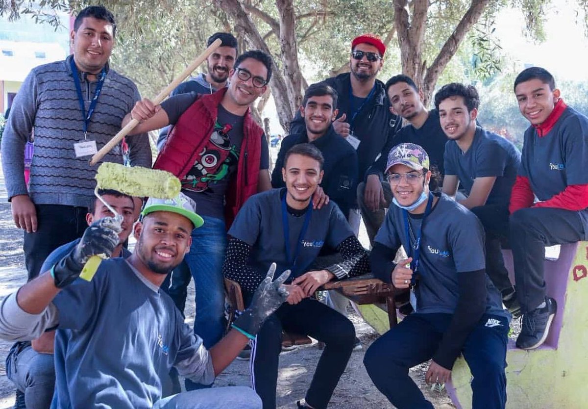 ouchad97's tweet photo. Together everyone achieves more💪💙  @YouCode18 @simplonco https://t.co/BMtz3TZaHd