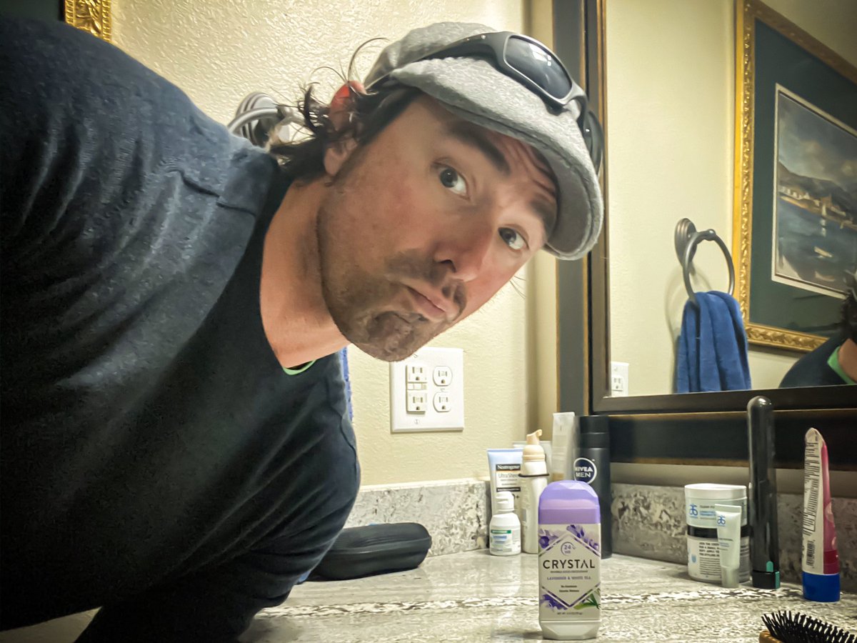 am300phoenix's tweet photo. Best part about being engaged?... Getting away with having lavender-scented products in your bathroom and not having to explain... 🤷🏻♂️
#stayinteresting
#WritingCommnunity https://t.co/PNPKDyL2hx