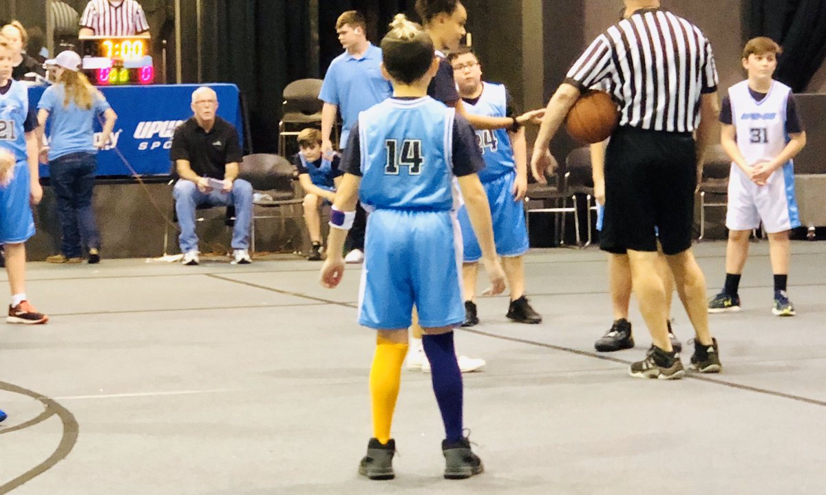 CoachSaldana's tweet photo. What an experience getting to watch this kid ball. Always a pleasure supporting our students. Held his own #KobeTribute with the purple and gold socks. 🦅 #EaglePride https://t.co/4yaHjODC6l