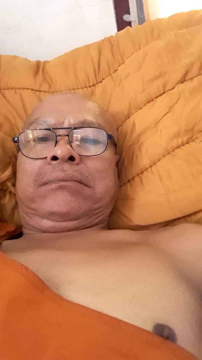 seeyou86544's tweet photo. พระเเอบช่วยตัวเองเเล้วปลงอาบัติ https://t.co/izoPQTLnFD