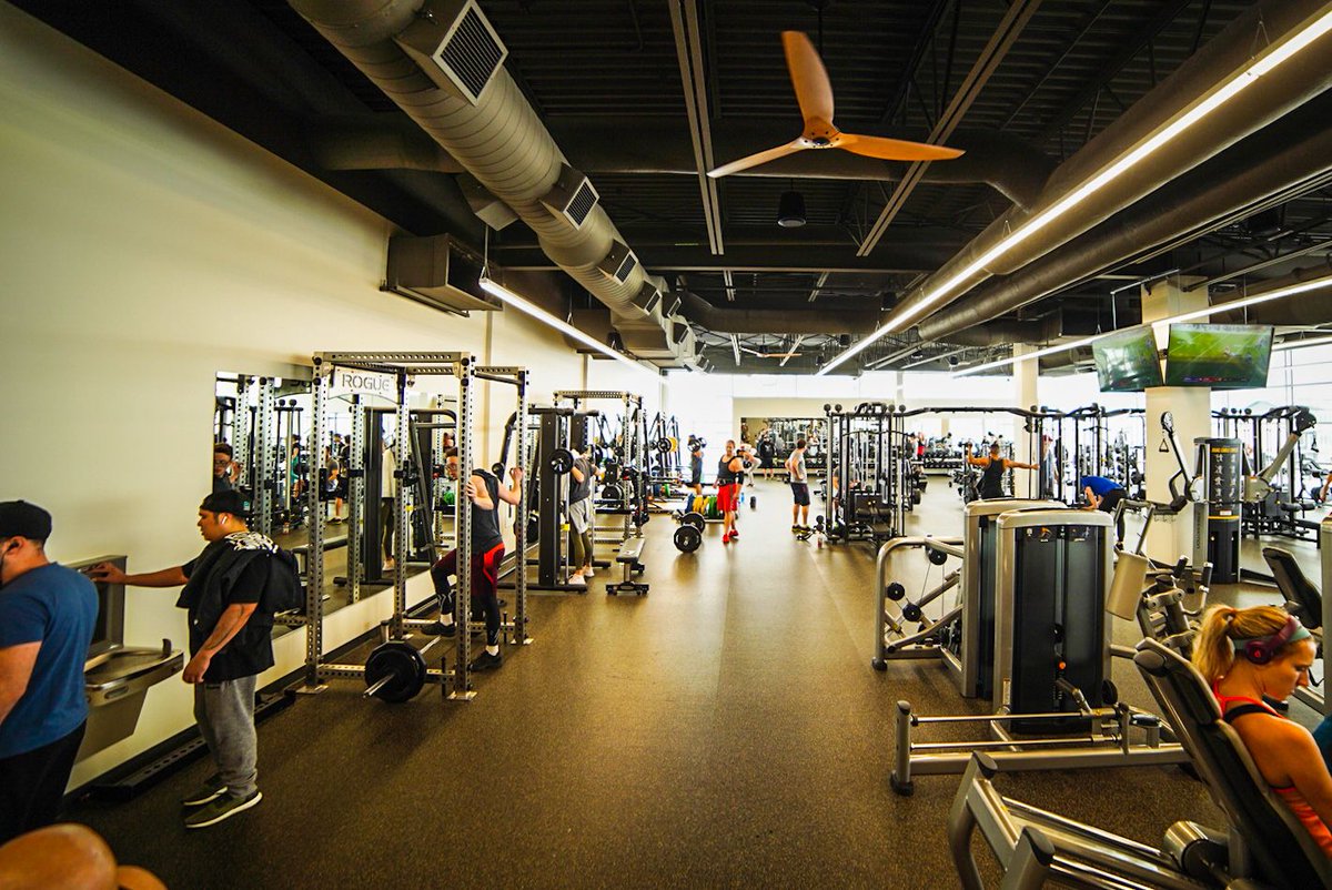 BrianTDBowman's tweet photo. The new @alteaactive family fitness club is a world-class 80,000 sq ft fitness and wellness facility in Waverley West. All paid for by private investment, showing tremendous confidence in our growing city. Thrilled to join a spectacular grand opening today! #alteaactive https://t.co/qWJaS3z9T7