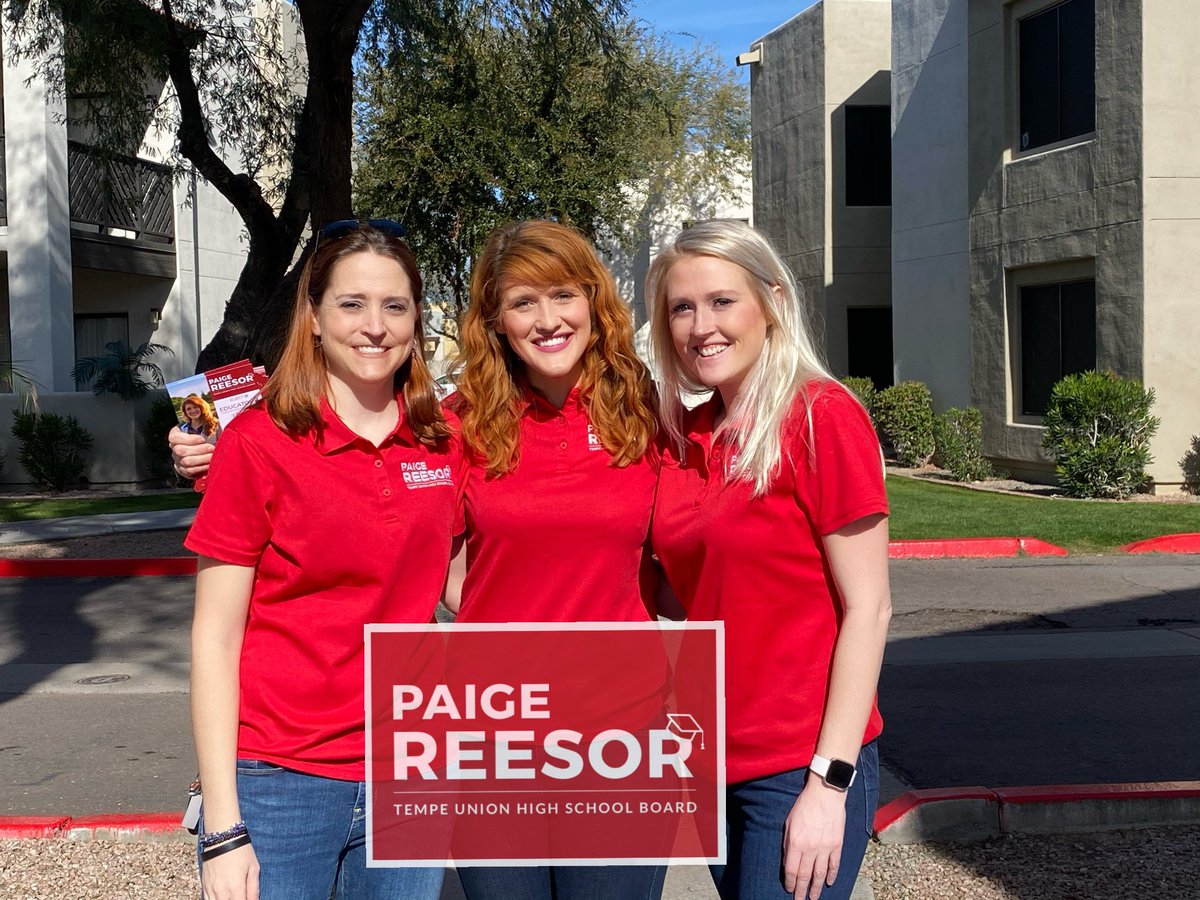 PaigeForSchools's tweet photo. Positive message at the doors with the #TeacherTeam. Thank you to my coworkers for helping me collect signatures. Together, we can turn a new “PAIGE” in public education.❤️📖 🎓 https://t.co/xA5TF4Acyt