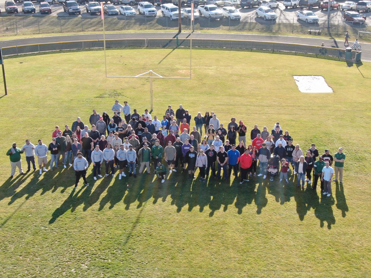 FRC_FOOTBALL's tweet image. It was a awesome day on campus here @FeatherRiverCol for our 2020 FRC Football Recruit Day. Special thanks to all of our recruits and their families for making the trip out and spending the day with us. Northern Nevada and California represented today. #WEOUTHERE #INTHEQ #APAM🦅
