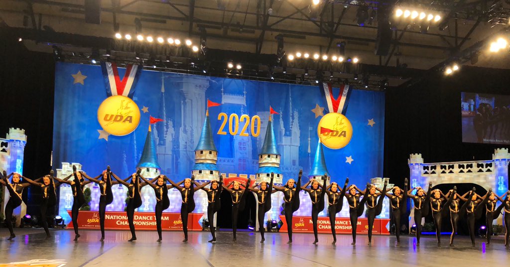 Mountain Brook HS definitely brought the intensity to Varsity High Kick Finals! 🖤✨ #UDAnationals