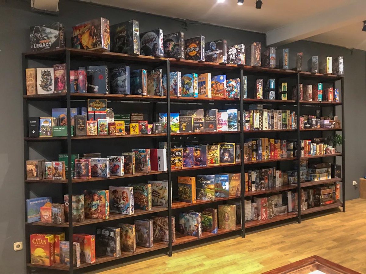 Castle 8 Board Game Cafe tweet media