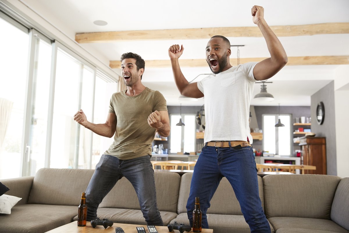 AventineNShore's tweet photo. Pile the nachos high and toss the chicken wings — it’s time for the biggest football event of the year, Aventine Northshore residents! 

#lovewhereyoulive #knoxvilleliving #exploretheshore https://t.co/PM7vjZHiTD
