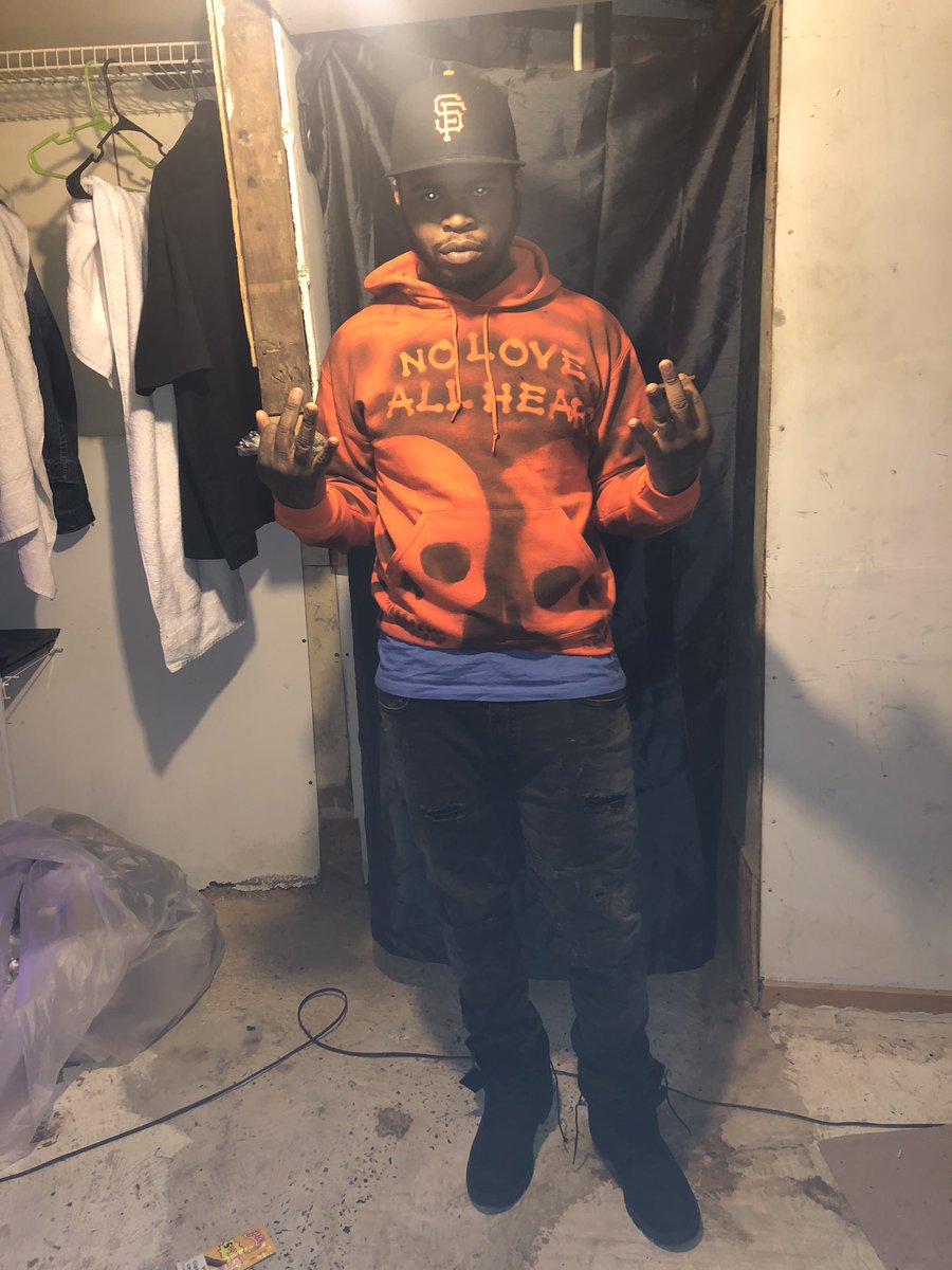 73Gotti74's tweet photo. #AllHeartnoLove https://t.co/UyMud87vl1