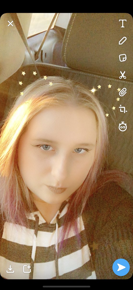 baileybarnes_02's tweet image. #snapchatfilters2020 #feelinglikestars #feelinglikealittlebear #feelinglikeabunny