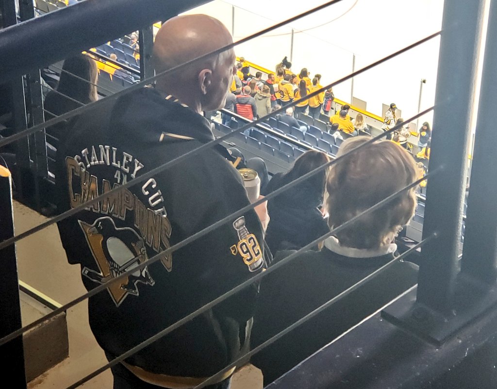 govertime's tweet photo. #SissonsScored
#ItWasntOffside
#NoPenaltyOnCrosby https://t.co/dEHkBk6mH7