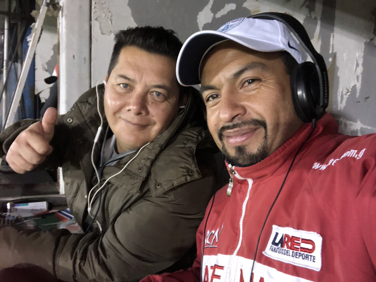 dixonvasquez_LR's tweet photo. #LNFGenLaRED
Ya estamos en transmisión desde el estadio #MarioCamposeco para el partido
#XelajuMC vrs #Sanarate
Con @pumpumdelgol @crisarrioladj
#BayronMazariegos y #HugoLandaverde
Todo por @Lared1061 https://t.co/Nns7IZcd0k
