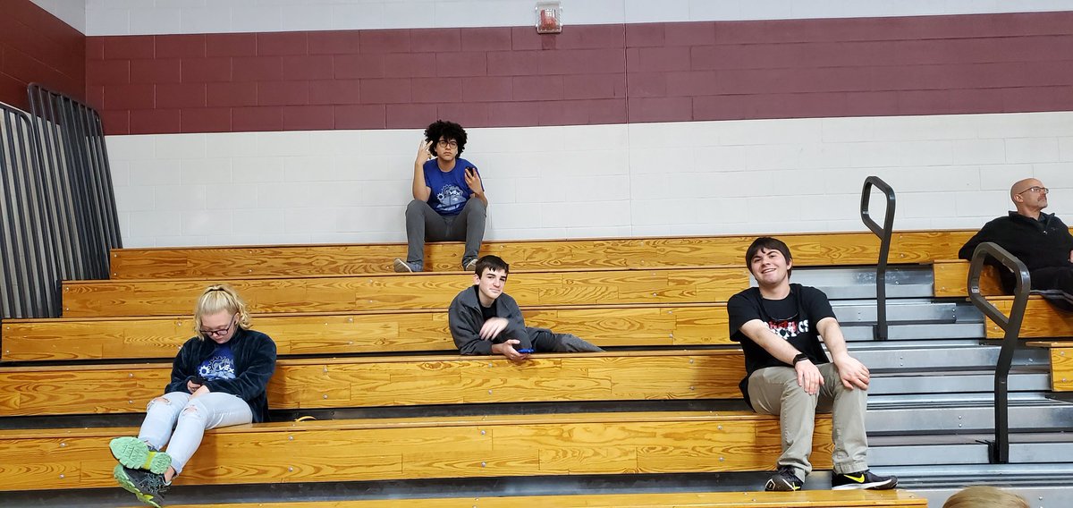 KatyRobotics's tweet photo. Wore out after a loooonnnngggg day. https://t.co/qB7AbpC76R