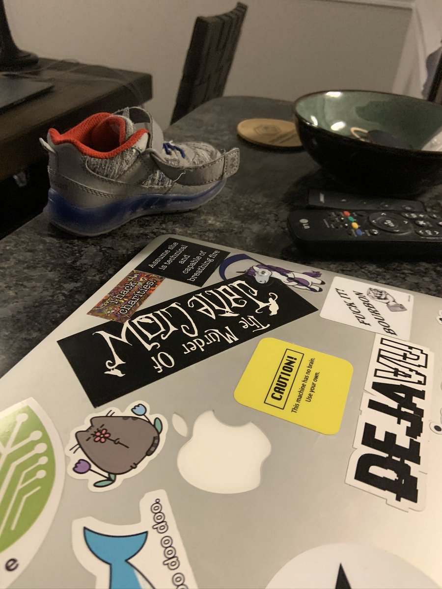 ush1c's tweet photo. Are you even a #hackermom if you don’t have a random toddler shoe with your laptop?? https://t.co/1ZbLYsq1kw