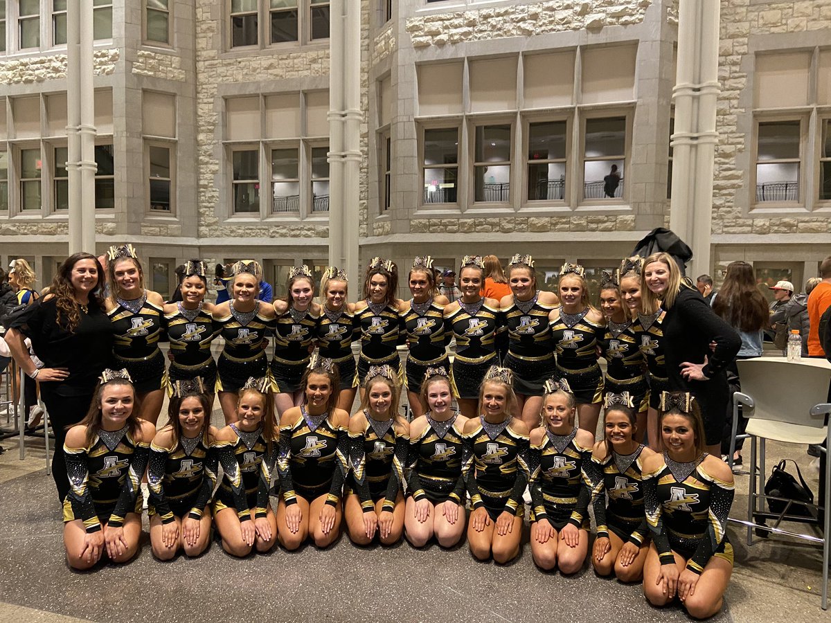 TBoltCheer's tweet photo. Your Varsity T-Bolts are headed to STATE!!!! Congrats on your 4th place finish today and to @sandburgcheer on your win!! Thank @JCcheer15 for being amazing hosts!!! #LST20 https://t.co/jvl64Y8RZx