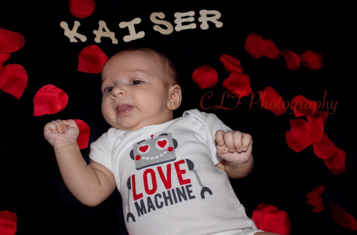 ClfPhotography's tweet photo. Did a mini Valentine’s Day shoot with this little man!!! 🥺♥️ 
💥This was done on a blue fuzzy blanket!!!💥 #nyipstudent #nyip #procreate #lightroom #cannon #like #follow #photooftheday #photoshoot #photographer #photographystudent #ValentinesDay #toddler #baby @nyip @Lightroom https://t.co/e5CDtRhLkF