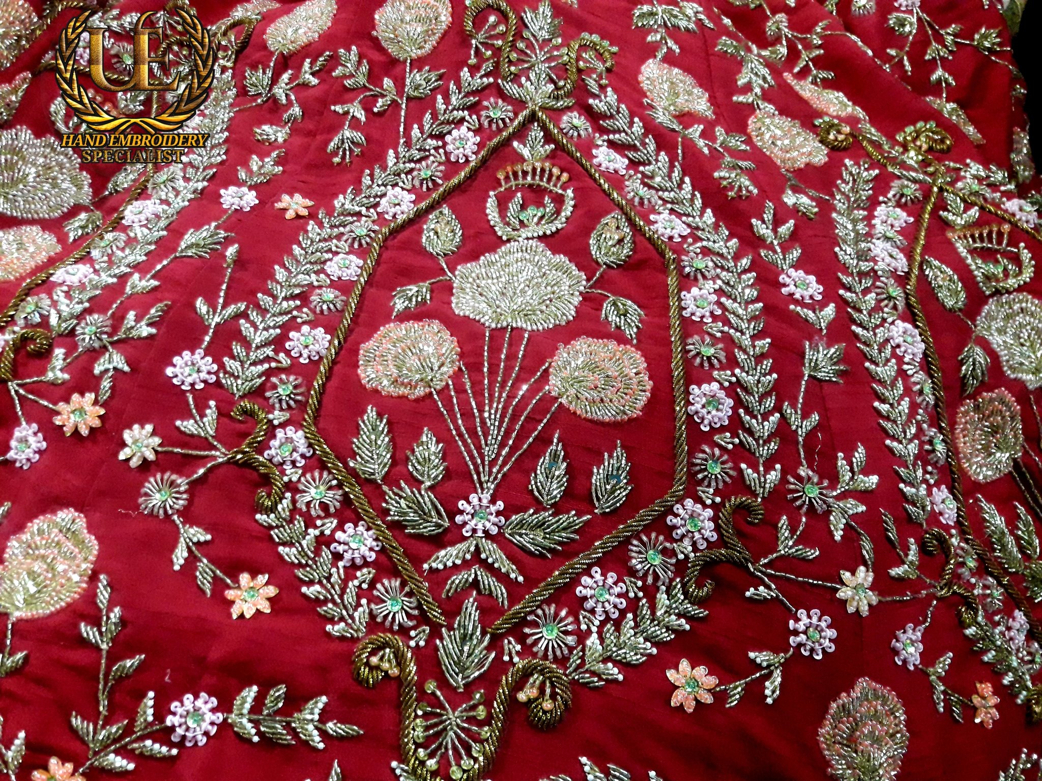 Bridal lehenga embroidery designs deals
