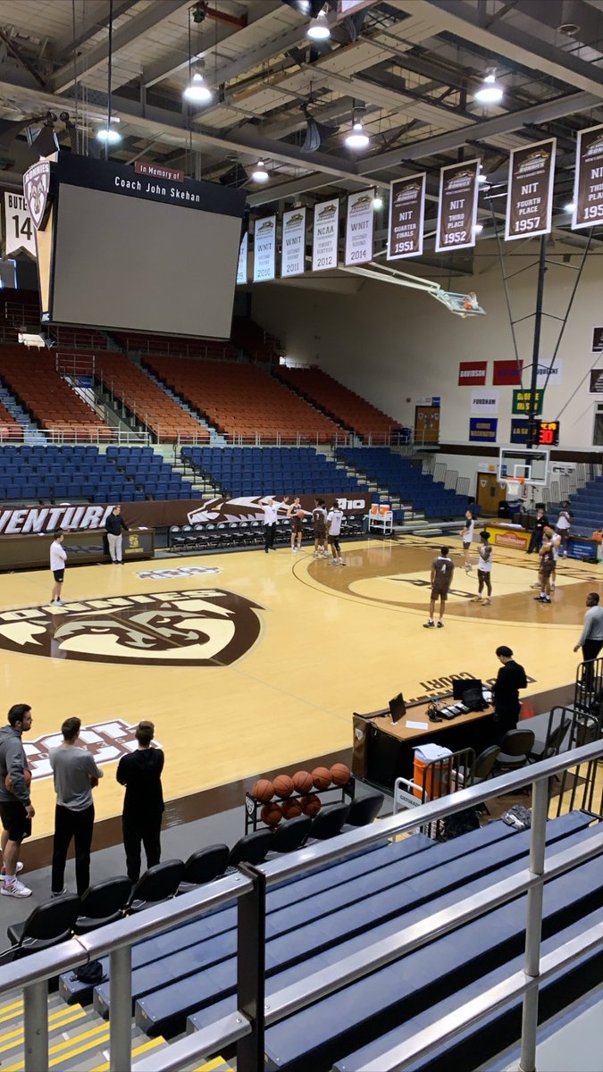 KevinMontano's tweet photo. Today’s office. 
St. Bonaventure Men’s Basketball vs George Mason on @Stadium for @RossMP_usa. 
#sportsproduction #tvproduction #jobsinsports #rossmp #gobonnies 
@GoBonnies @BonniesMBB @MasonMBB https://t.co/YPsKhl5oF7