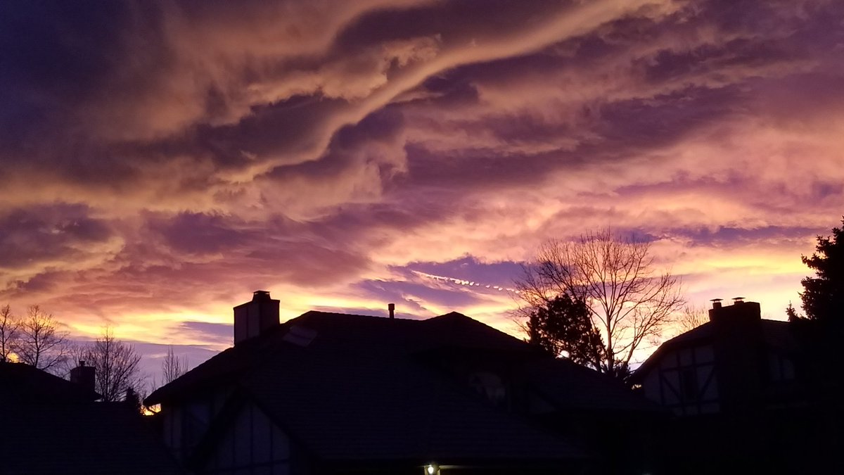 Crazy windy day today, but I am sure it paid off well with a crazy sunset. #OnlyInColorado #Sunset #PhotosDontDoItJustice
