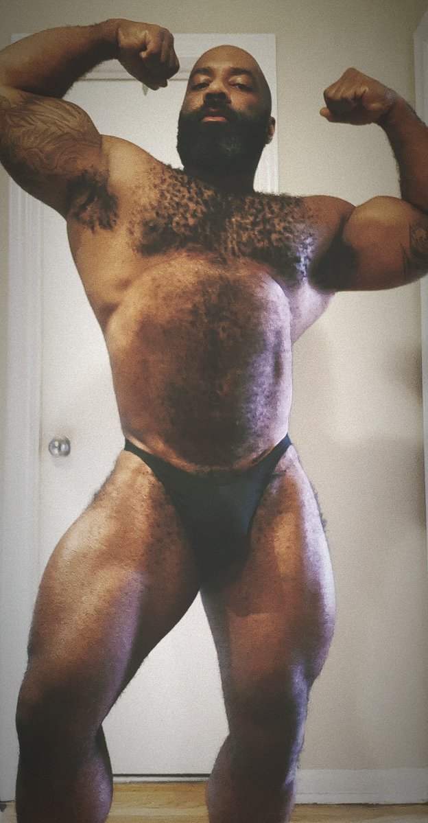 cIaxtoka's tweet photo. Flex Friday #hairymuscle #inkedmuscle #tattoomuscle #beefy #beefymen #musclebear #muscledaddy #hairychest https://t.co/K6CPxE42KJ
