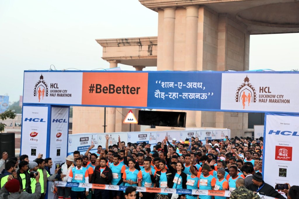 112UttarPradesh's tweet photo. Asim Arun (ADG, 112) and actor Milind Soman @milindrunning flagged off the 10 Km run in Lucknow today as part of Lucknow City Half Marathon.
#RunSafeWith112
#BeBetter https://t.co/53af3Vnop8