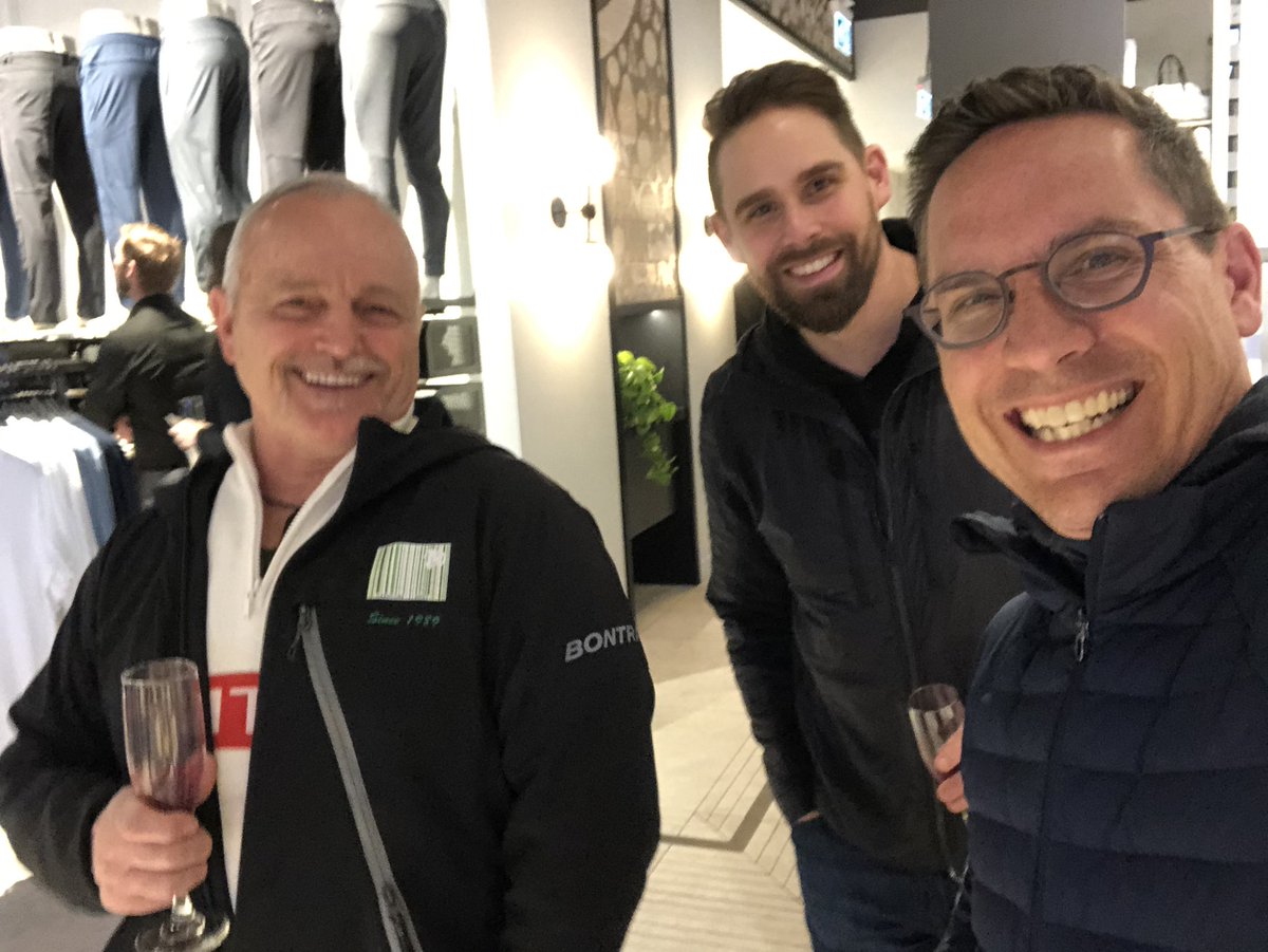 GrantFedorukPT's tweet photo. Supporting a #yeg community partner @lululemon opening their new @southgatecentre location - we are thankful that we can share the occasion &amp; wish you ongoing success #runwild #runwest https://t.co/ImIQx07Smx
