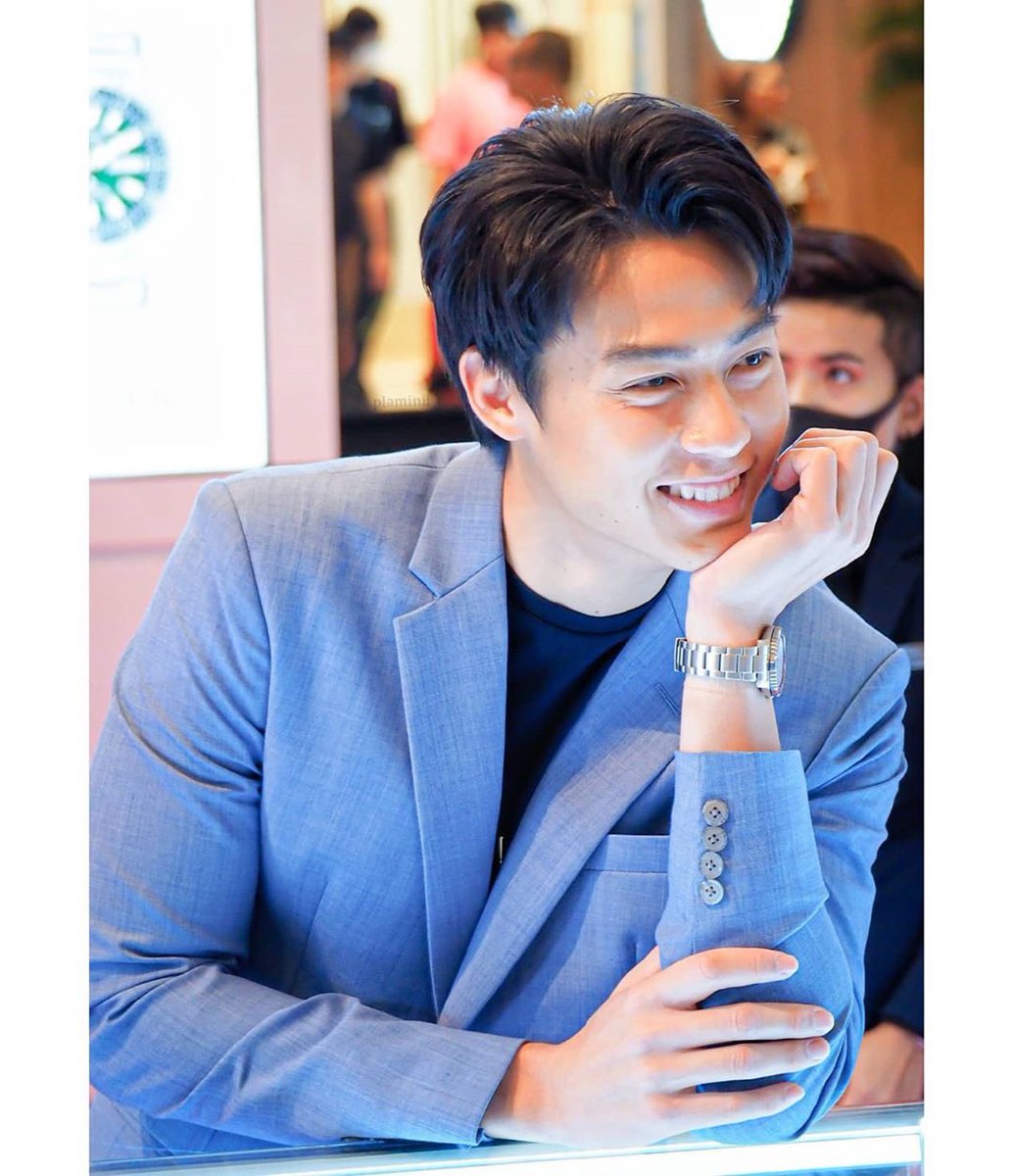 Markpprin's tweet image. Mark Prin x CITIZEN #mark_prin #หมากปริญ

cr. plaminii