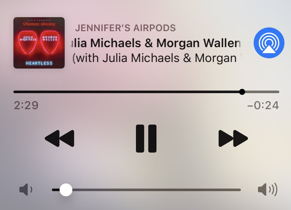 fallingforhulia's tweet photo. goodnight to only those who are streaming #heartlessremix @juliamichaels @MorganWallen @diplo https://t.co/YTPBG3IPet