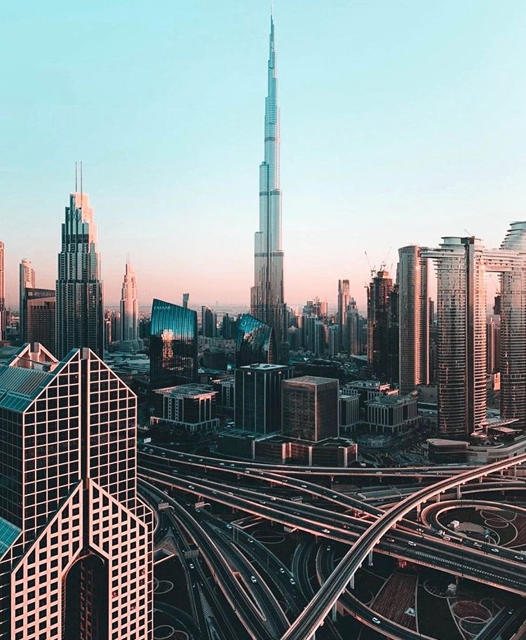 ShangriLa_Dubai's tweet photo. Good morning Dubai! πΈ: @adamzelias
#MeAndTheViewAt42 https://t.co/CDYAKA3eWw