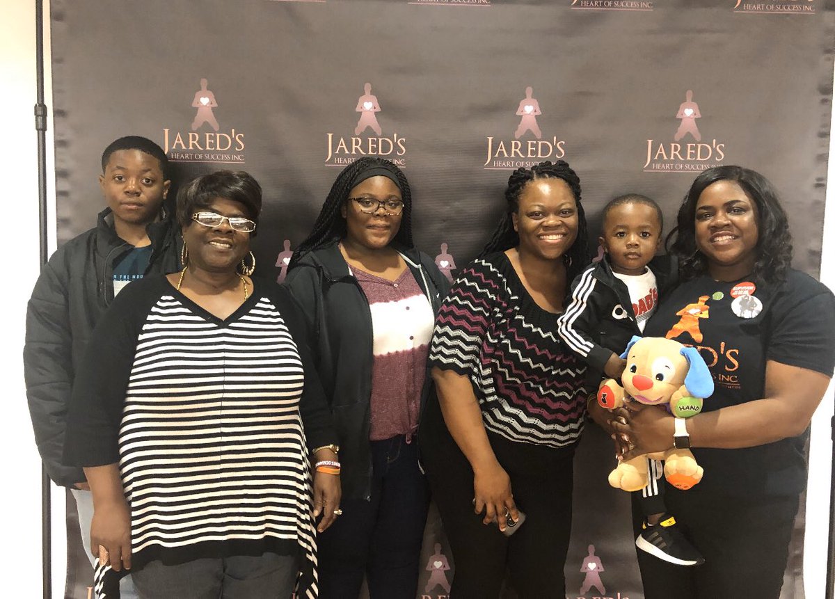 JaredsSuccess's tweet photo. JHOSI Prevention of Violence Through Creative Art showcase. •
#branchoutambassadors 
#communitypartnership #preventgunviolence #nationalgunviolencesurvivorsweek
#momentsthatsurvive 
#creatingpositiveconnections
#ipromisepledge @NATIONALSAVE https://t.co/dAb8gySIaQ