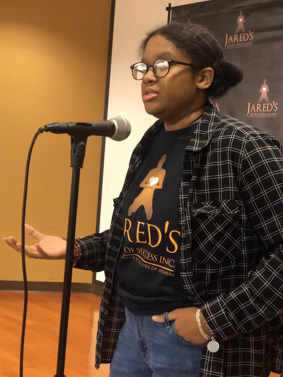 JaredsSuccess's tweet photo. JHOSI Prevention of Violence Through Creative Art showcase. •
#branchoutambassadors 
#communitypartnership #preventgunviolence #nationalgunviolencesurvivorsweek
#momentsthatsurvive 
#creatingpositiveconnections
#ipromisepledge @NATIONALSAVE https://t.co/dAb8gySIaQ