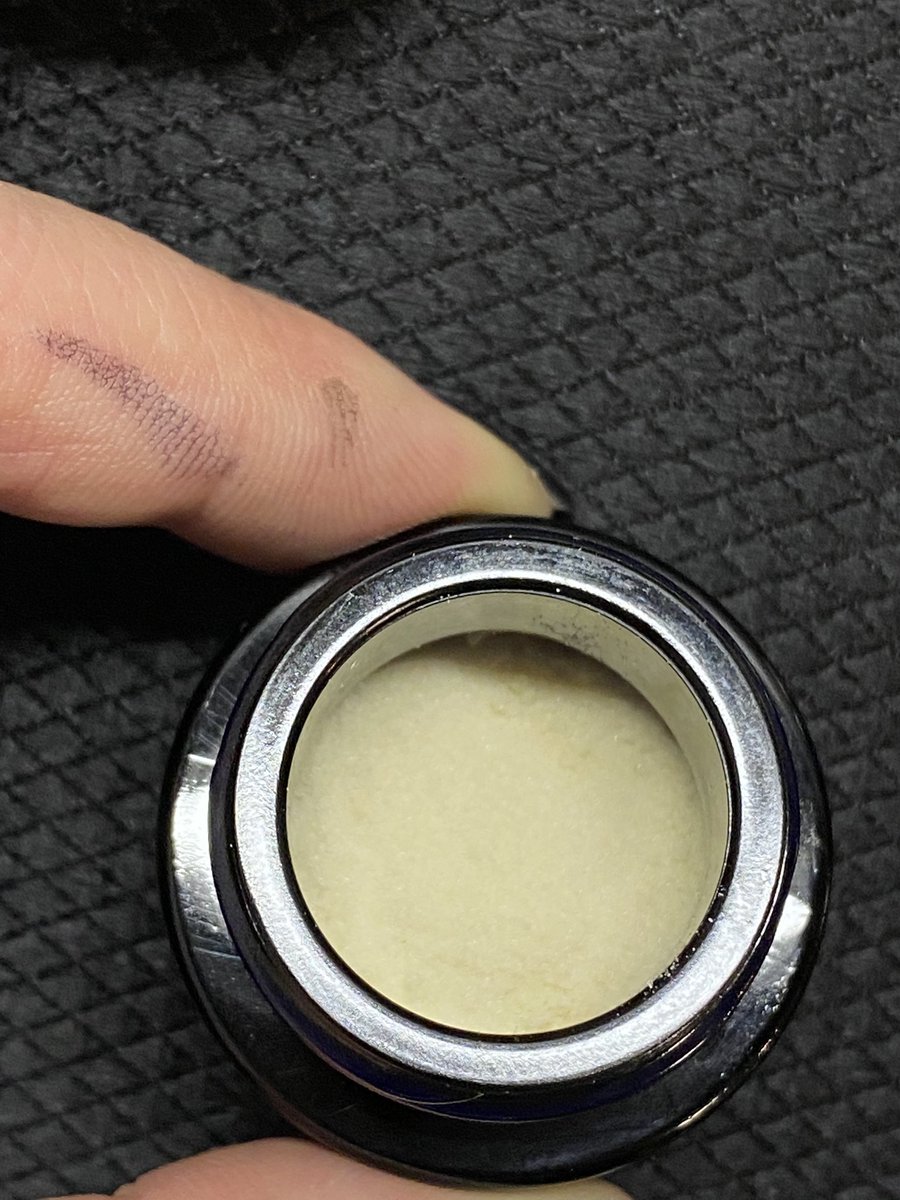 ZaddieVee's tweet image. #710 #710labs #waterhash #solventless #dabs #greasebucket 🔥