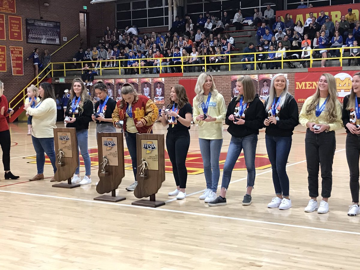 kylesokeland's tweet photo. The state champions have more hardware. 3 time state champion Mater Dei received their rings at halftime. https://t.co/vKW5hwDbna