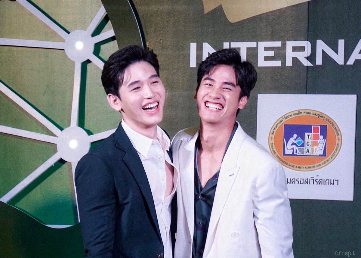 “i need you to know that we're fallin' so fast we’re fallin' like the stars, fallin' in love, i’m not scared to say those words with you, i'm safewe're fallin' like the stars, we're fallin' in love”  #เตนิว