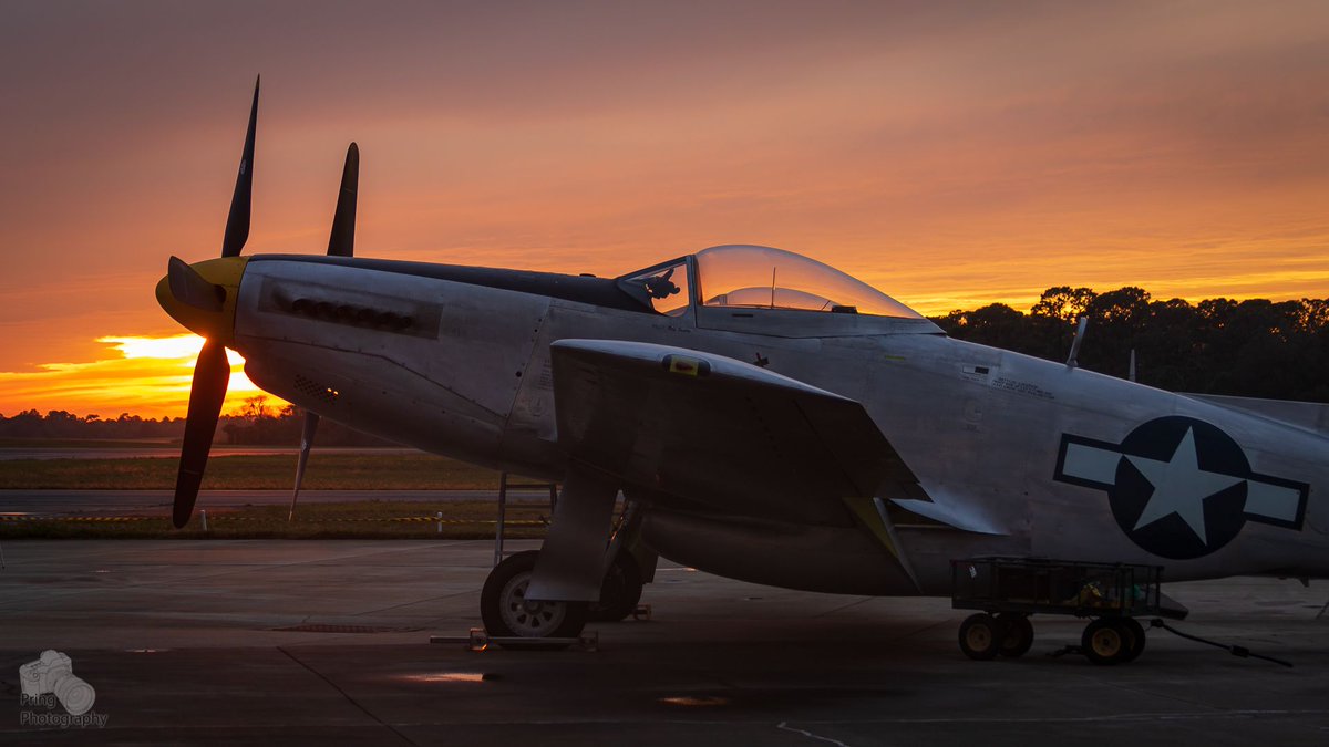 PringPhotograph's tweet image. XP-82 doing what she does best... Looking like a beast.
.
#xp82nightrun #xp82 #twinmustang #warbird #vac #ValiantAirCommand #Tico #Titusville #loveFL #aviationdaily #aviation