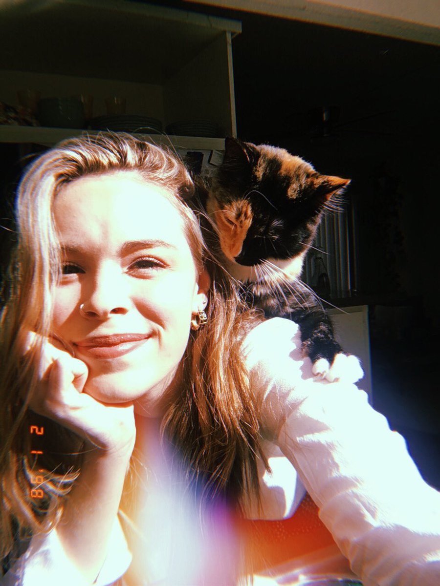 ReaganMDrake's tweet photo. A tiny Gem: A Collection https://t.co/ChAccrGtGc