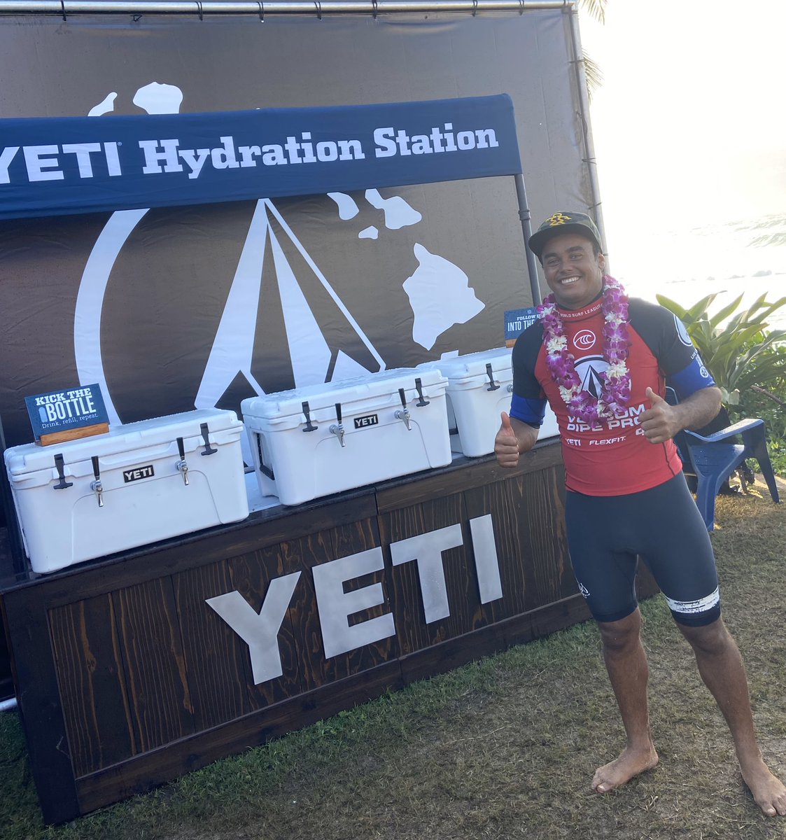 MaugansShawn's tweet photo. Volcom Pipe Pro Champion Wiggolly Dantas #yeti #volcompipepro https://t.co/QPT0PDIEAE